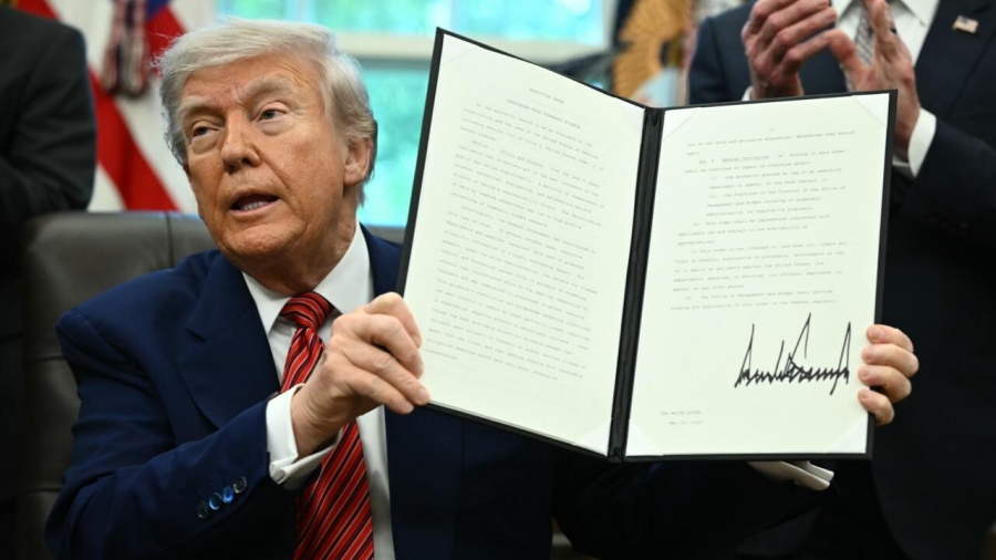 ΗΠΑ: Ο Trump εξέδωσε οδηγία για την ανάπτυξη πυρηνικής ενέργειας