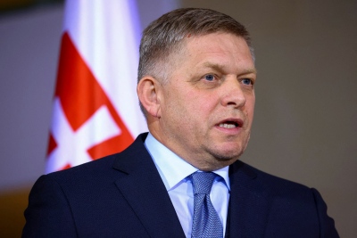 Σλοβακία: «Μεταξύ ζωής και θανάτου» ο πρωθυπουργός Fico - Η ακραία πόλωση απειλή για ολόκληρη την Ε.Ε.