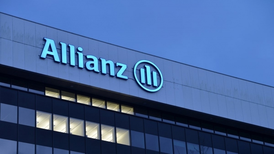 Allianz Trade: Παγιδευμένη από τον τουρισμό η οικονομία της Ελλάδας και Νότιας Ευρώπης