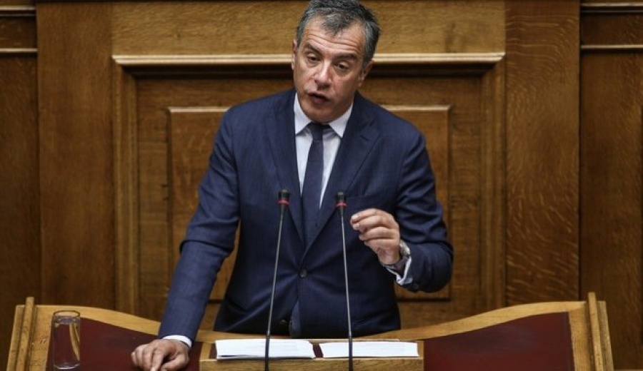 Θεοδωράκης: Ο τόπος χρειάζεται μια μεγάλη πολιτική αλλαγή – Το μοντέλο ΣΥΡΙΖΑ – ΑΝΕΛ απέτυχε