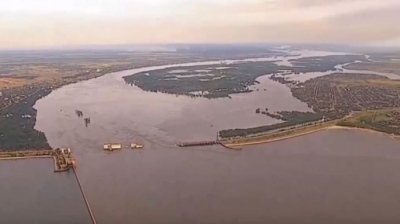 Η Ρωσία παρέδωσε 105 τόνους τρόφιμα και νερό στους πλημμυροπαθείς του φράγματος Nova Kakhovka