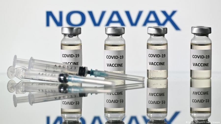 Βόμβα FDA: Τέσσερα περιστατικά μυοκαρδίτιδας στις κλινικές δοκιμές του εμβολίου της Novavax - Πτώση -26% για τη μετοχή