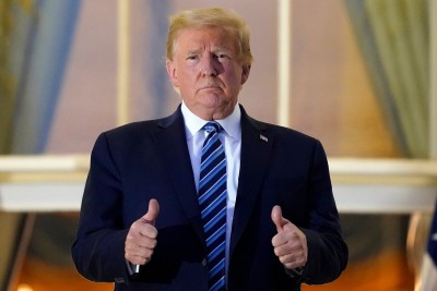 ΗΠΑ: Χωρίς συμπτώματα κορωνοϊού εδώ και 24 ώρες ο Donald Trump, λέει ο γιατρός του