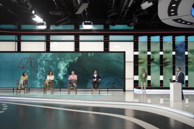 Cosmote TV: Eπίσημη παρουσίαση της νέας σειράς μυθοπλασίας 42 βαθμούς Κελσίου
