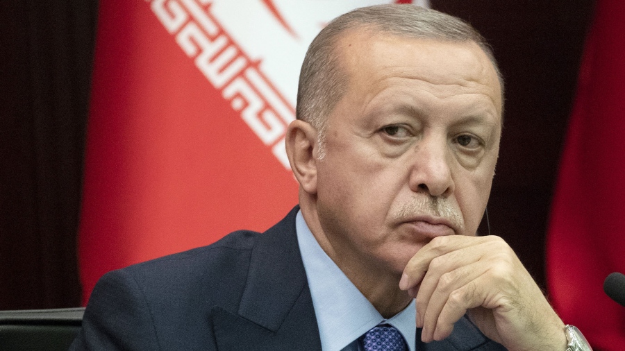 Γιατί ο Erdogan καταφέρνει να κερδίσει για άλλη μία φορά την προεδρία στην Τουρκία - Οι μοχλοί και οι ισχυροί σύμμαχοί του
