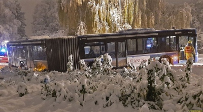 Γερμανία: Διακόπηκαν πτήσεις και δρομολόγια τρένων στη Βαυαρία, λόγω σφοδρού χιονιά