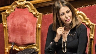 Ιταλία: Διώκεται για απάτη η υπουργός Τουρισμού - Την παραίτησή της ζητεί η αντιπολίτευση