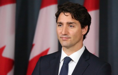 Trudeau για εμβόλιο της Pfizer: Βλέπουμε ένα φως στο τέλος του τούνελ