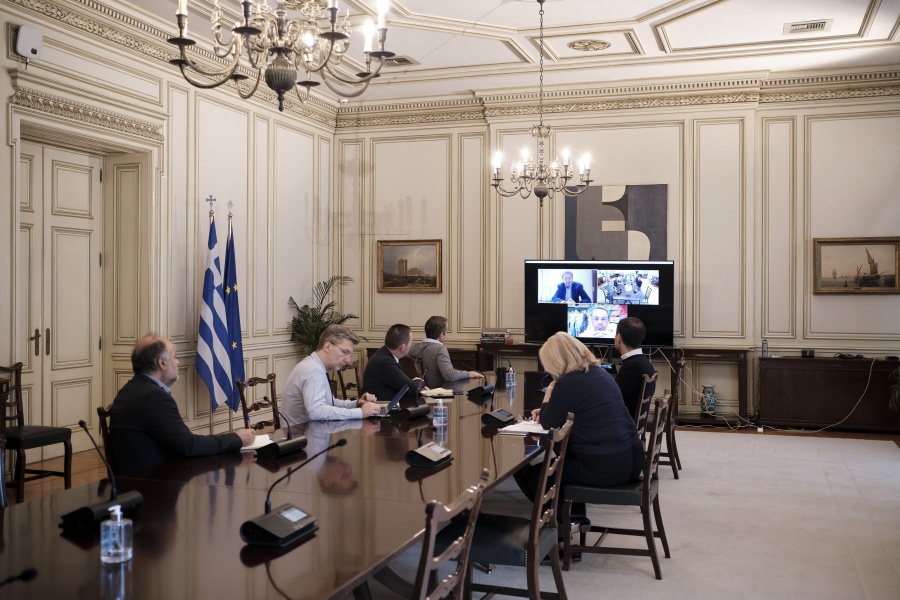 Τηλεδιάσκεψη Μητσοτάκη με Σταϊκούρα ενόψει Eurogroup - H θέση που θα τηρήσει η Ελλάδα για ESM και ευρωομόλογο