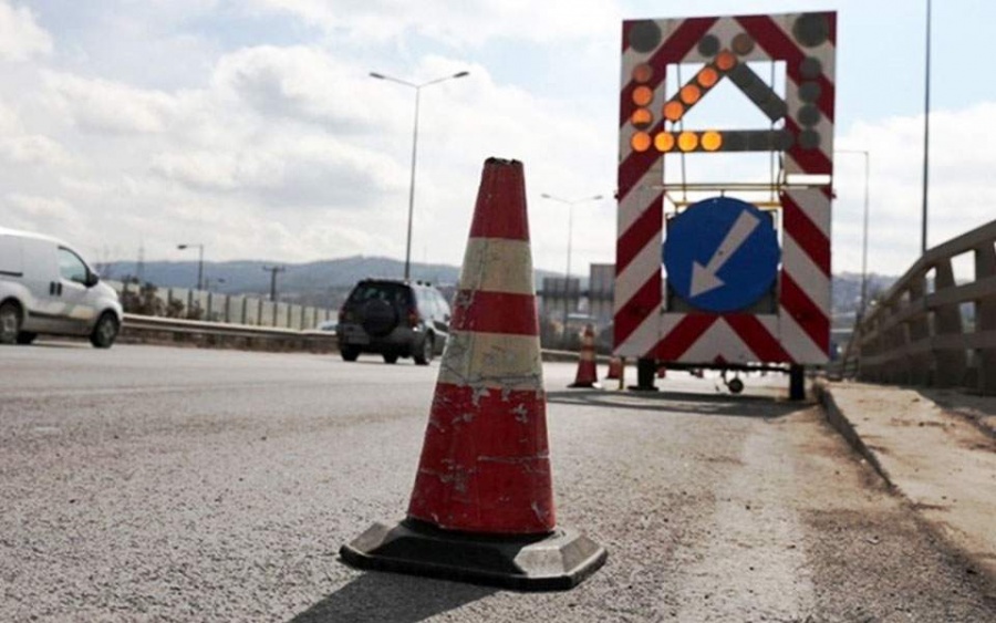 Κυκλοφοριακές ρυθμίσεις στην Αθηνών-Λαμίας μέχρι τις 16/9 στο ύψος της γέφυρας Βαρυμπόμπης λόγω εργασιών ασφαλτόστρωσης