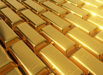 Απώλειες άνω του 1% στον χρυσό μετά τη νέα άνοδο στο δολάριο, έχασε τα 4.000 δολάρια