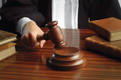 Αυλαία στην υπόθεση της απόπειρας ανθρωποκτονίας του δικηγόρου Αντωνόπουλου - Κάθειρξη 13 ετών στον Α. Φλώρο