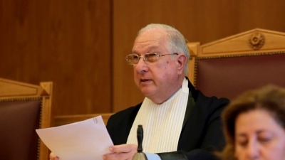 Απειλές για «καταδίκη από λαϊκό δικαστήριο» σε βάρος του πρώην προέδρου του ΣτΕ, Ν. Σακελλαρίου