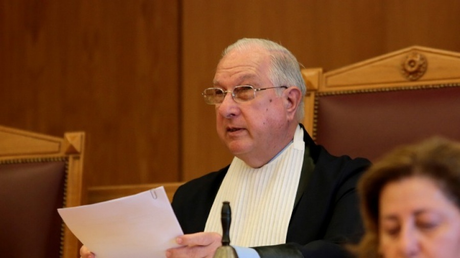 Απειλές για «καταδίκη από λαϊκό δικαστήριο» σε βάρος του πρώην προέδρου του ΣτΕ, Ν. Σακελλαρίου