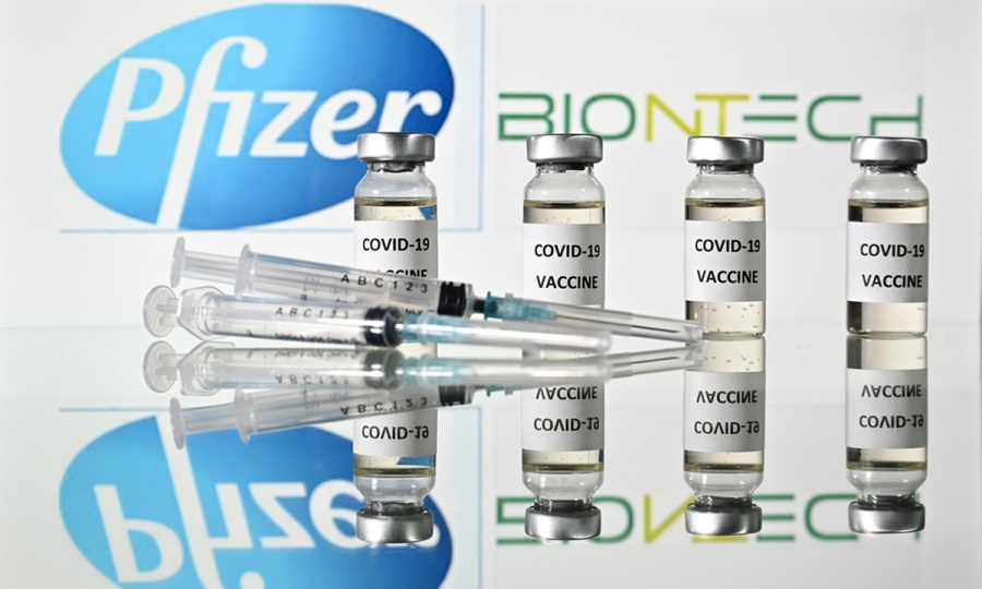 Νέες οδηγίες για το εμβόλιο της Pfizer – Καθυστερήστε τη β’ δόση – Σε κίνδυνο ο πλανήτης από τις ανισότητες στους εμβολιασμούς