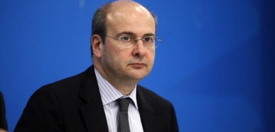 Χατζηδάκης: Δίκαιη λύση για τη στήριξη των ΑΠΕ χωρίς επιβάρυνση των καταναλωτών