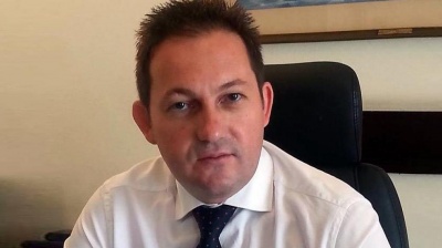 Πέτσας: Σε κλειστές δομές σε Αττική και Σέρρες θα μεταφερθούν οι μετανάστες που βρίσκονται στα νησιά