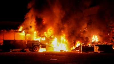 Στάχτη και χάος - Η Ρωσία αφανίζει το πετρέλαιο του Αζερμπαϊτζάν από την Οδησσό - Στην πυρά η συμμαχία Aliyev - Zelensky