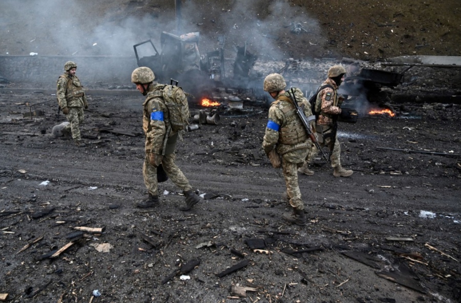 Το κόστος αίματος δυο χρόνων πολέμου Ρωσίας - Ουκρανίας - Εκατοντάδες χιλιάδες οι νεκροί στρατιώτες κι από τις δύο πλευρές