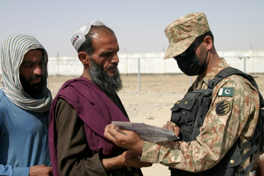 Άνοιξαν μετά από δέκα μέρες τα σύνορα Πακιστάν-Αφγανιστάν