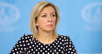 Zakharova - Σε σύγχυση ο Γάλλος ΥΠΕΞ, ευχαρίστησε τις ΗΠΑ για την απελευθέρωση από το Ναζισμό