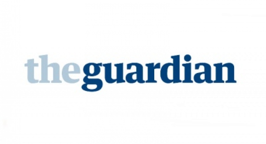 Guardian: Τα προγράμματα διάσωσης της Ελλάδας τελειώνουν αλλά απέτυχαν παταγωδώς