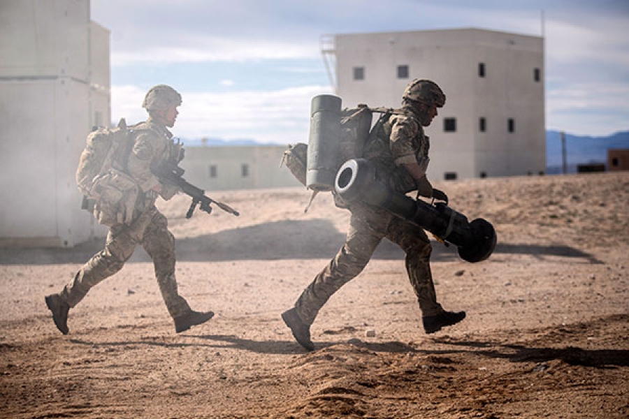 Επικίνδυνη εξέλιξη – Βρετανοί εκπαιδεύουν τον ουκρανικό στρατό, άμεση εμπλοκή του ΝΑΤΟ - Ρωσικές κυρώσεις στον Johnson