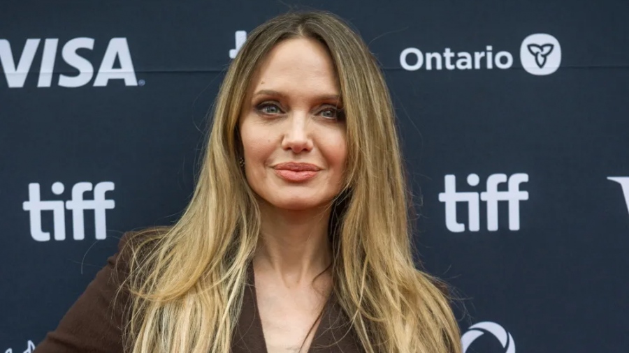 Σάλος: Ο σωματοφύλακας της Angelina Jolie δώρισε ένα αυτοκίνητο και πολλά χρήματα στις Ουκρανικές Ένοπλες Δυνάμεις