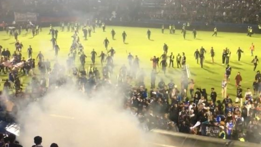 Ινδονησία: Στους 125 οι νεκροί και 180 οι τραυματίες σε αγώνα ποδοσφαίρου, σκηνές χάους - Infantino: Μαύρη ημέρα