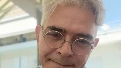 Πέθανε ξαφνικά σε ηλικία 54 ετών ο γνωστός δημοσιογράφος Ανδρέας Καρακώστας