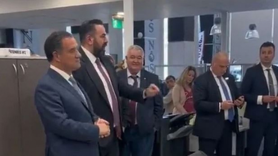 Παρουσία Γεωργιάδη, CEO «προειδοποιεί» εργαζόμενους να ψηφίσουν... ΝΔ - «Πλάκα έκανε», απαντά ο υπουργός στην εξοργισμένη αντιπολίτευση