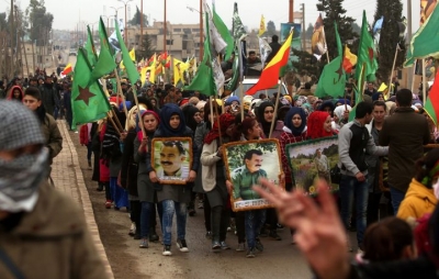 Κουρδική οργή για το «Γαμψό Ξίφος» - Μεγάλη διαδήλωση στη Συρία κατά της Τουρκίας