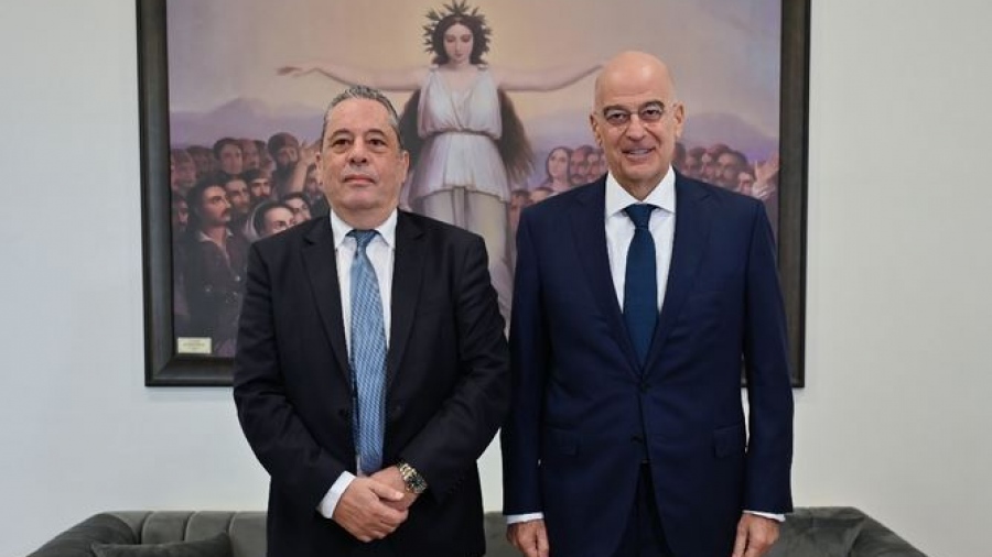 Συνάντηση Δένδια με τον Κύπριο Υπουργό Άμυνας στη Θεσσαλονίκη πριν τη στρατιωτική παρέλαση - Τι συζήτησαν