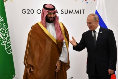 Επικοινωνία Putin και bin Salman για τη μείωση παραγωγής του ΟΠΕΚ+
