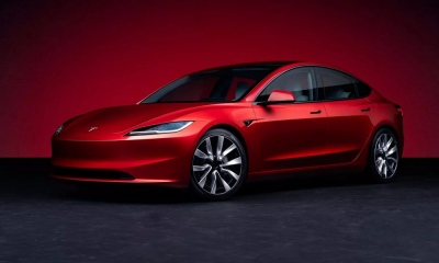 Η Tesla ανακαλεί 2 εκατ. οχήματα – Προβλήματα στο σύστημα «Autopilot»
