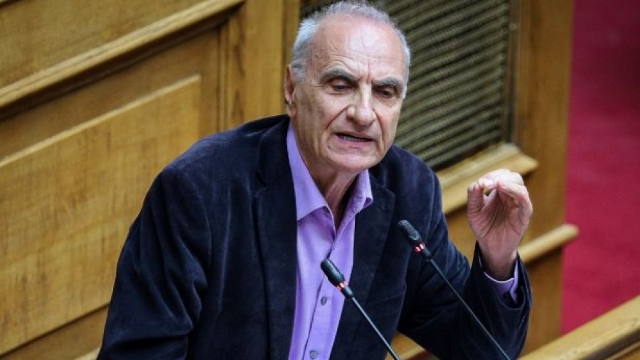 Τέλος από τον ΣΥΡΙΖΑ και ο Βαρεμένος: Κλίμα ιλαρότητας ανέμελου life style