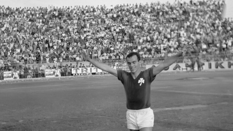 Συγκίνηση - Το αφιέρωμα της UEFA στον Μίμη Δομάζο