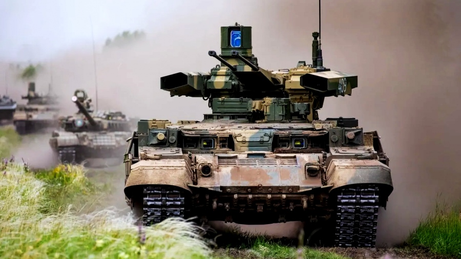 Άφωνοι οι Ουκρανοί... Ο ρωσικός στρατός παρέλαβε και ρίχνει στις μάχες τον «Εξολοθρευτή» της Συρίας