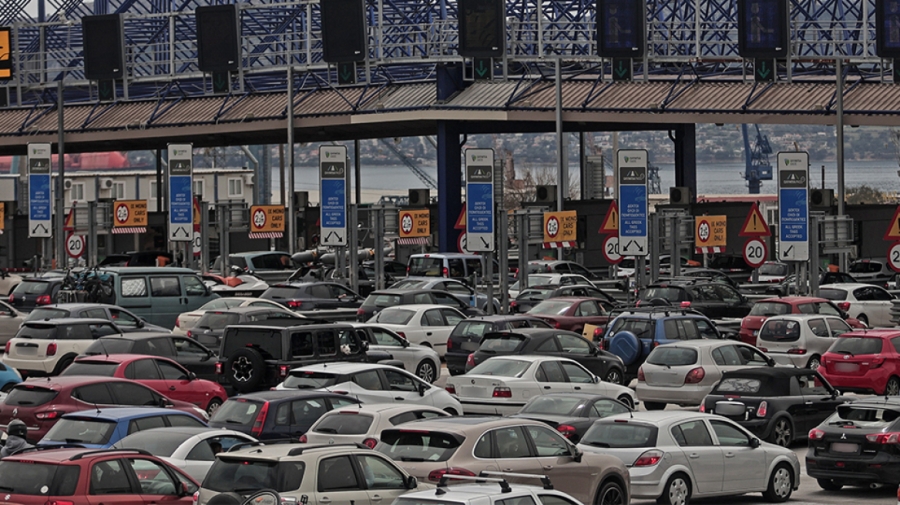 Η μεγάλη έξοδος του Πάσχα: Σχεδόν 580.000 αυτοκίνητα πέρασαν τα διόδια Ελευσίνας και Αφιδνών!