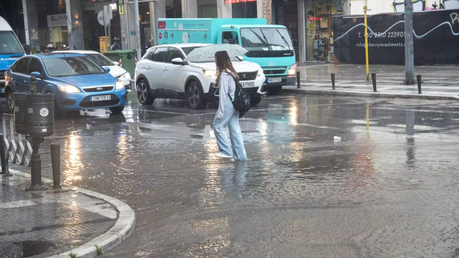 Θεσσαλονίκη: Ήχησε το 112 ενόψει της κακοκαιρίας