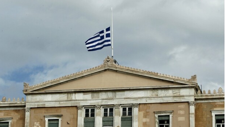 Δημοσία δαπάνη οι κηδείες των θυμάτων του σιδηροδρομικού δυστυχήματος στα Τέμπη