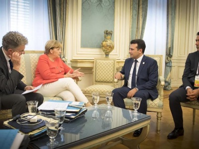 Στο Βερολίνο ο πρωθυπουργός της ΠΓΔΜ, Zoran Zaev – Συνάντηση με τη Merkel