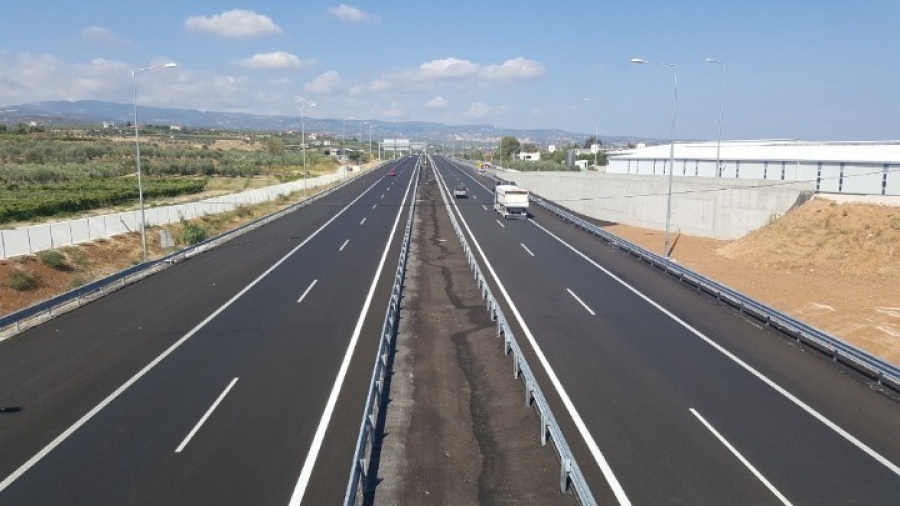 Άρση της απαγόρευσης κυκλοφορίας φορτηγών άνω των 3,5 τόνων στην εθνική Αθηνών - Λαμίας