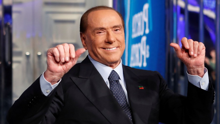 Θετικός στον κορωνοϊό ο Silvio Berlusconi - Σε απομόνωση συνεχίζει την εργασία από την οικία του