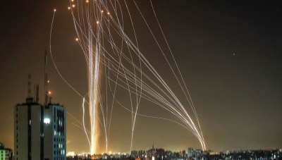 Τρόμος στο Ισραήλ, σειρήνες ηχούν στην Ιερουσαλήμ, μπαράζ αντιποίνων από Ιράν