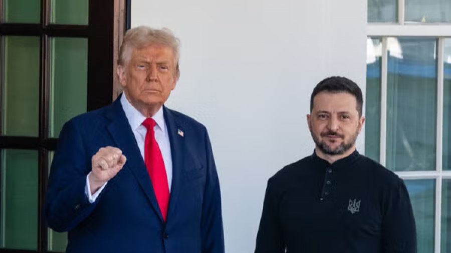Αποκάλυψη Bloomberg: Ο Trump πίεσε τον Zelensky να μεταβεί στη Μόσχα για συνομιλίες με τον Putin