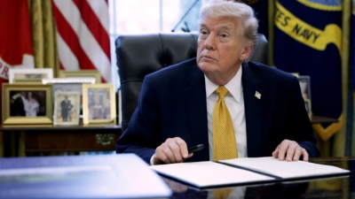 Trump seeks urgent deal after war setbacks as Iran dictates harsh negotiation terms