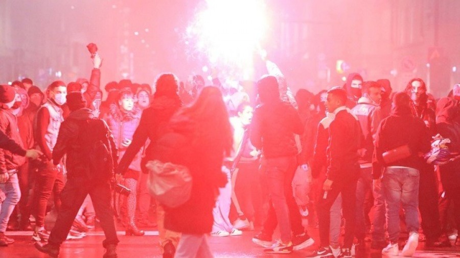 Ένταση σε Τορίνο και Μιλάνο σε διαδηλώσεις κατά των περιορισμών που επέβαλε η κυβέρνηση Conte