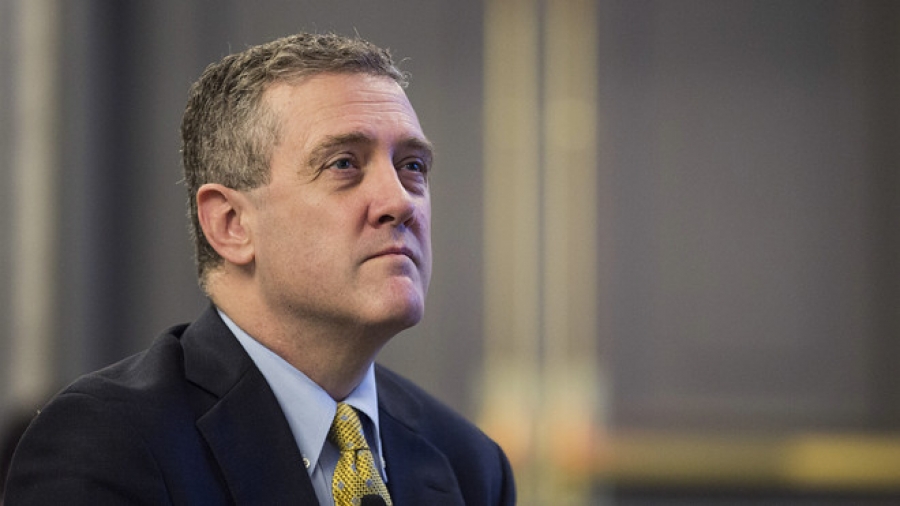 Bullard (Fed St. Louis): Το Bitcoin δεν απειλεί την παγκόσμια κυριαρχία του δολαρίου