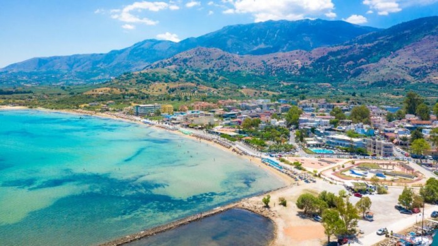 TripAdvisor: 4 ελληνικοί προορισμοί στους top των Βρετανών για το τέλος καλοκαιριού